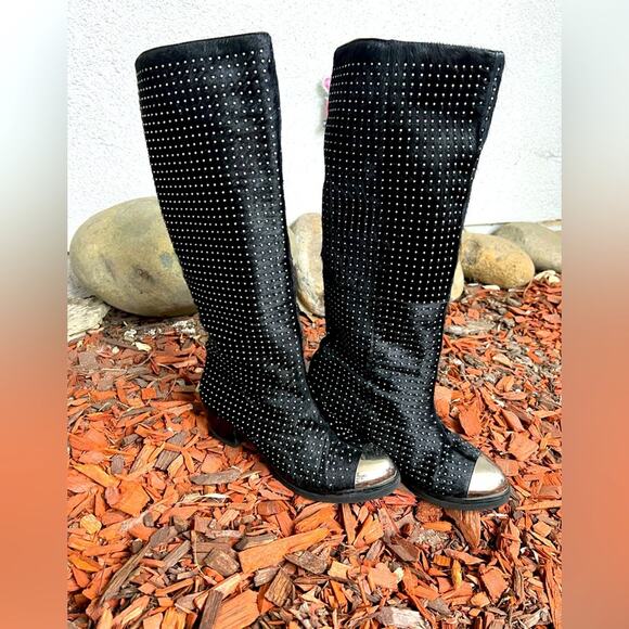 Giuseppe Zanotti Shoes - Giuseppe Zanotti black studded capped toe fur boots 39